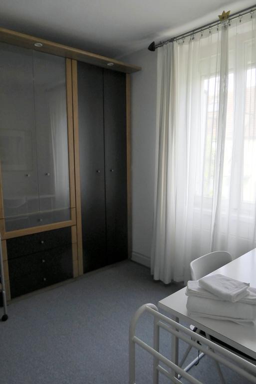 בזל B&B Schlettstadterstrasse מראה חיצוני תמונה
