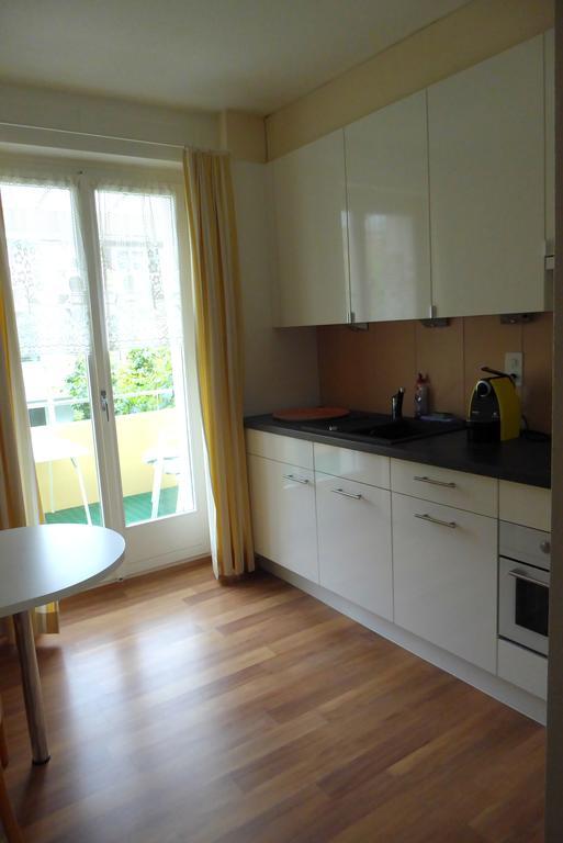 בזל B&B Schlettstadterstrasse מראה חיצוני תמונה