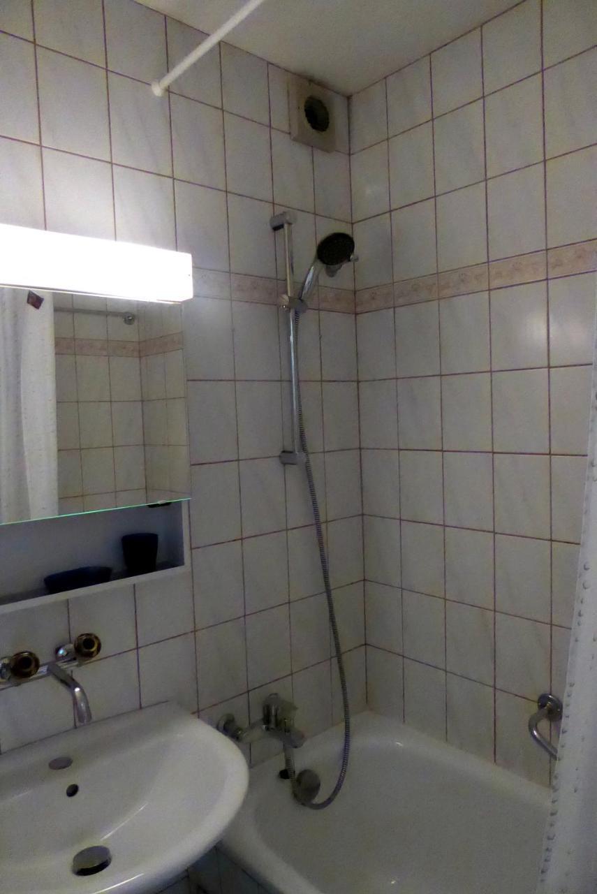 בזל B&B Schlettstadterstrasse מראה חיצוני תמונה